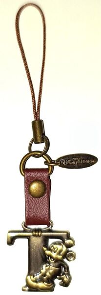 希少! 早い者勝ち! 大人気! Disney ディズニー ミッキーマウス イニシャルキーホルダー T 中古品