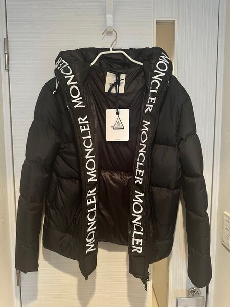 【美品) MONCLER MONTCLAR ダウンジャケット サイズ2
