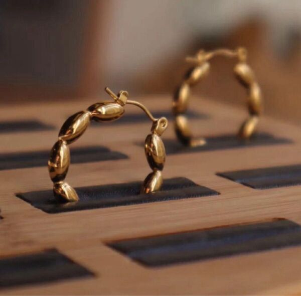 マルジェラ似 フープピアス ゴールド サージカルステンレス 金属アレルギー対応 ステンレス 金 シンプル キャッチレス