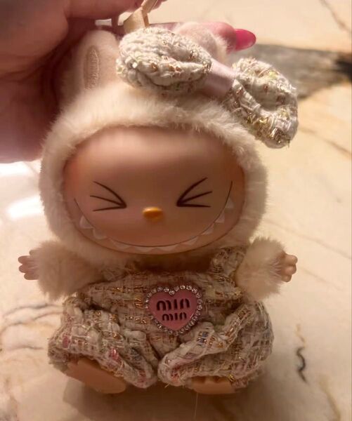 labubu ラブブ 17センチ ぬい服 着ぐるみ