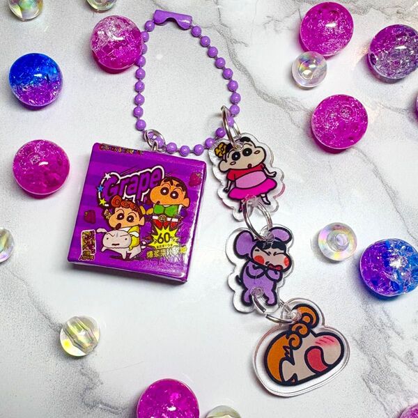 しんちゃん お菓子キーホルダー ハンドメイド