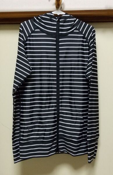 接触冷感 ラッシュガード パーカー uvカット 98.9%以上 ボーダー 海水浴 キャンプ レジャー 登山 gu ユニクロ