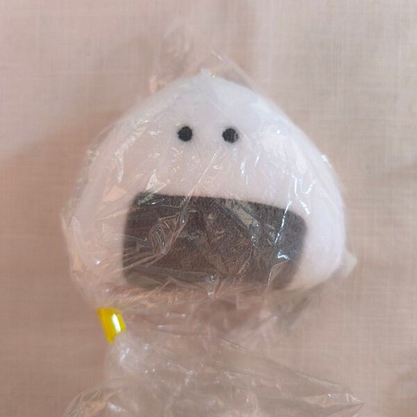 つぶらな瞳のお弁当箱 むぎゅぬい おにぎり マスコット ぬいぐるみ