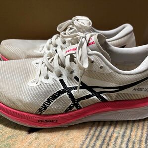 asics MAGIC SPEED ランニングシューズ 25.5cm