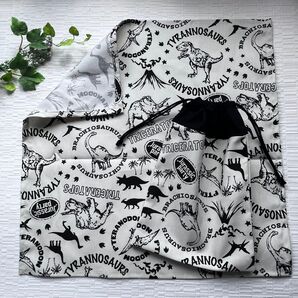 ハンドメイド*給食袋ナフキンセット《恐竜》