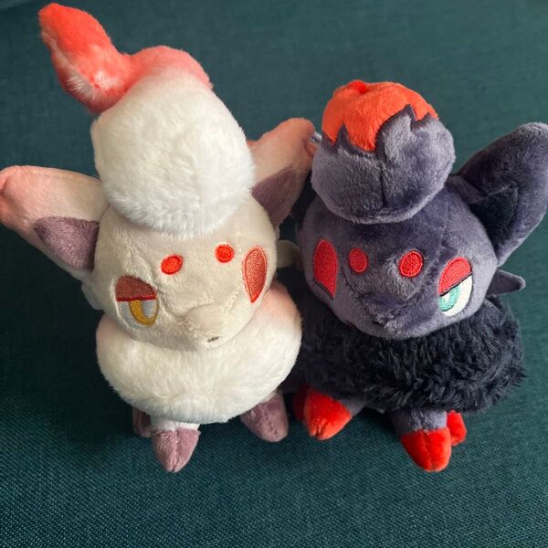 ポケモンセンター限定商品 オリジナル磁石でくっつくペアマスコット にたものどうし ゾロア&ヒスイゾロア ポケモン ぬいぐるみ