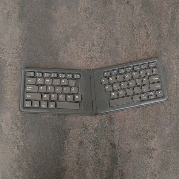 Bluetooth キーボード IC-BK06 iclever