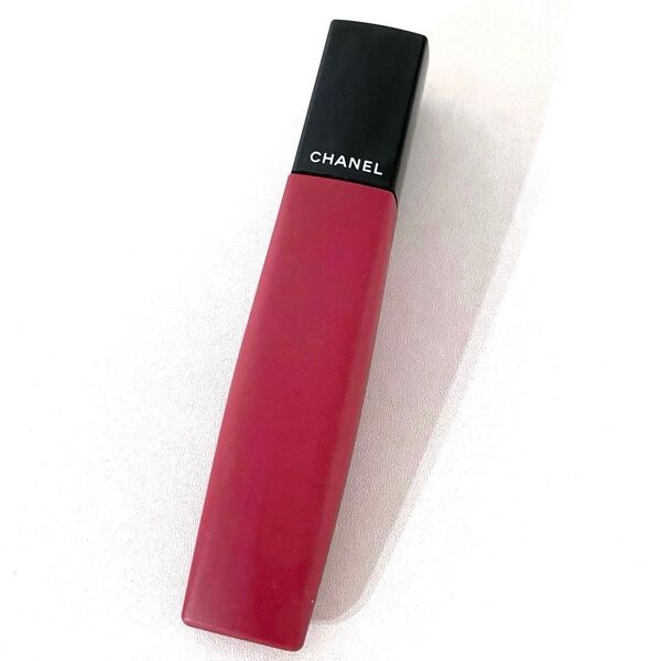CHANEL ルージュアリュールリクィッドパウダー960 アヴァンギャルディスト