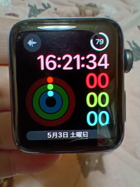 Applewatch3 GPSモデル 42mm ひび割れ