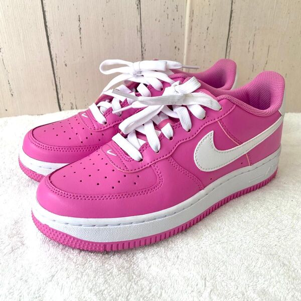 希少 美品 NIKE AIR FORCE 1 ピンク 海外限定モデル 23.5
