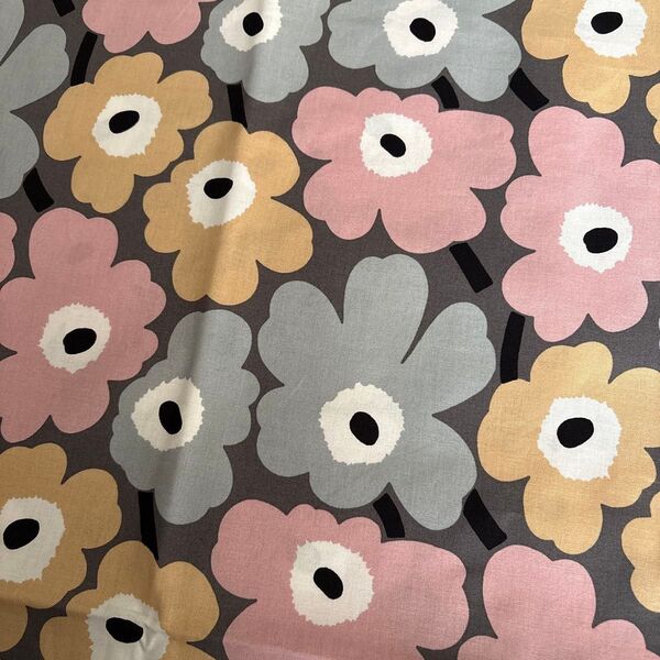 marimekko マリメッコ ミニウニッコ ピンク×グレー 日本限定復刻カラー 生地