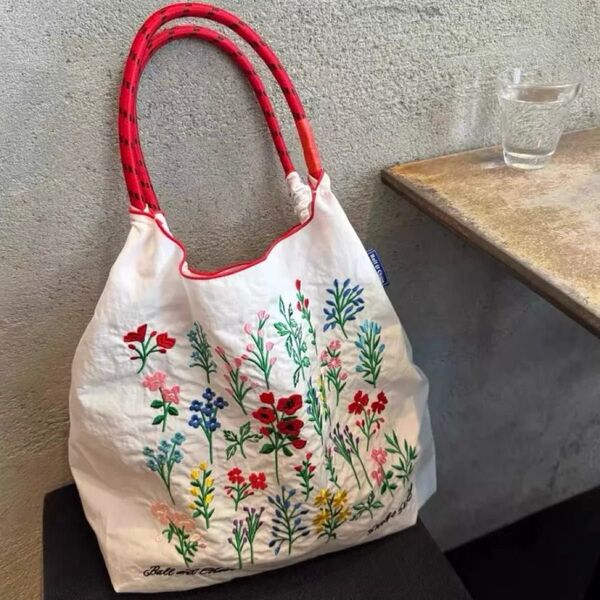 刺繍エコバッグ Mサイズ 刺繍 トートバック エコバッグ ホワイト 花柄 赤 花柄バッグ