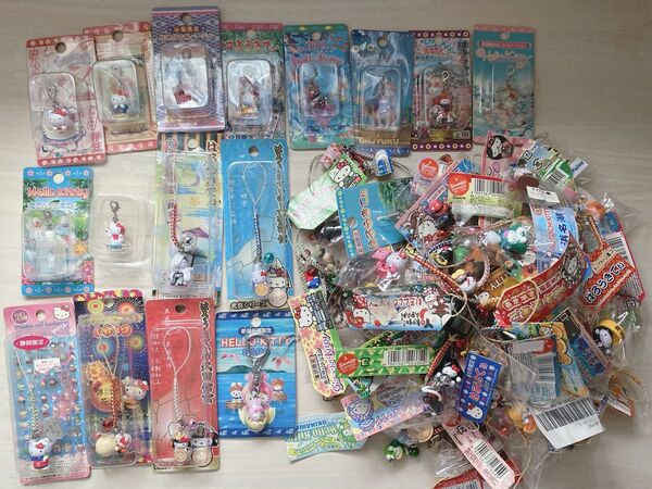 レア★ご当地キティ まとめ売り 110個+おまけ ストラップ 根付け 限定品 ファスナーマスコット ハローキティ