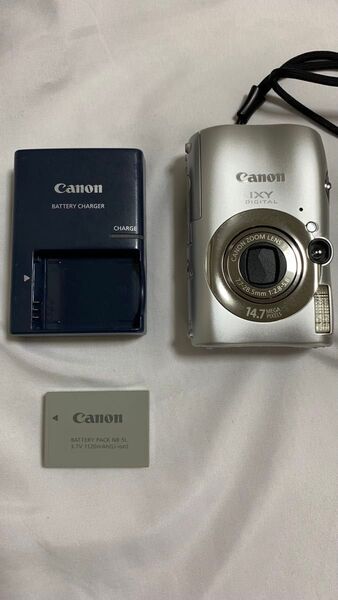 美品 Canon デジタルカメラ IXY DIGITAL (イクシ) 3000 IS シルバー IXYD3000IS シルバー