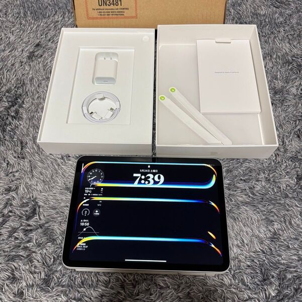 Apple iPad 第10世代 WIFI 64GB シルバー ケース付 バッテリー最大容量100% 室内使用のみ