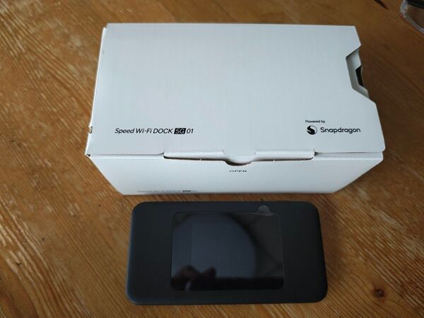 シムフリー Speed Wi-Fi DOCK 5G 01