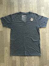 Hurley VネックTシャツ_画像1