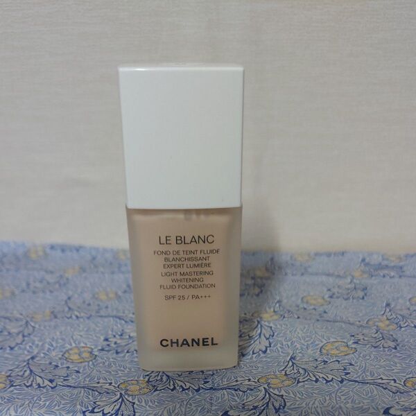 CHANEL シャネル ル ブラン フリュイド BR10 ベージュ ロゼ パステル ファンデーション