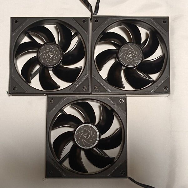 ARGB ケースファン Thermalright TL-M12