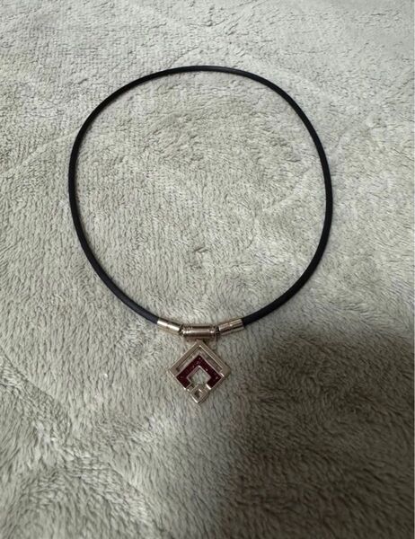 コラントッテ Colantotte ARAN mini 磁気ネックレス Mサイズ シャンパンゴールド×ルビーRDラメ 美品