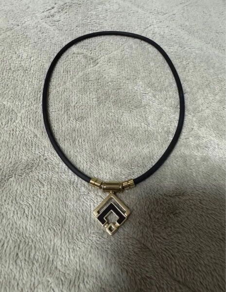 コラントッテ Colantotte ARAN クラシックゴールド 磁気ネックレス Lサイズ 美品