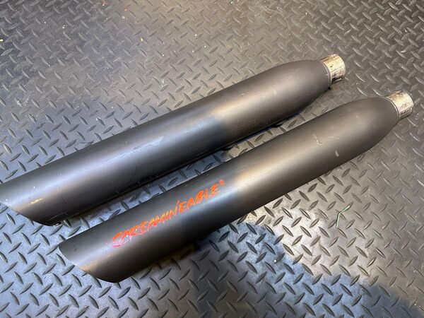 ハーレー ソフテイルFXSに使用 スクリーミンイーグル スリップオンマフラー