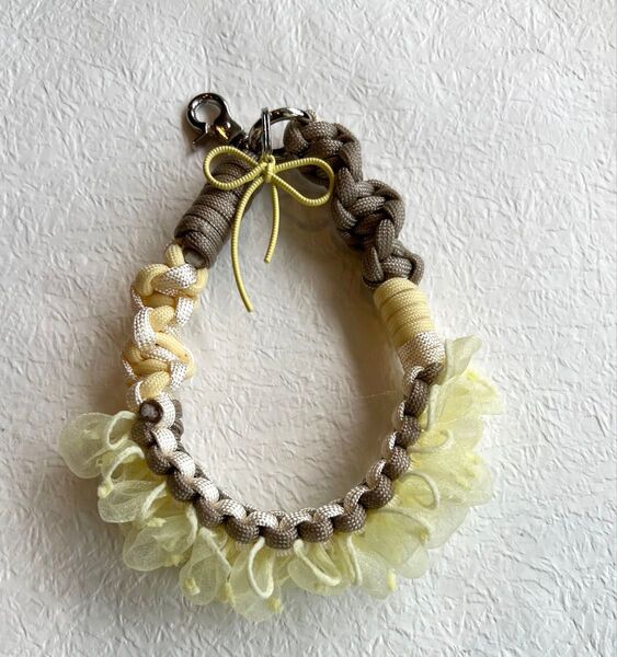 #122 パラコード ハンドメイド ハンドストラップ 携帯スマホ キーホルダー