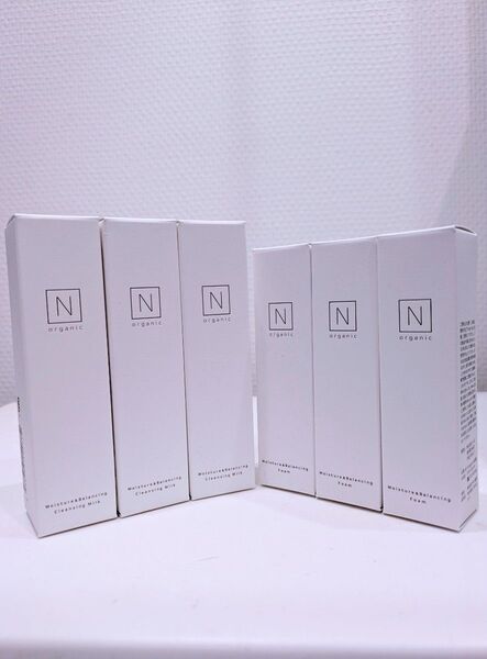 新品。N organic エヌ オーガニック モイスチュア&バランシング クレンジングミルク モイスチュア&バランシング フォーム