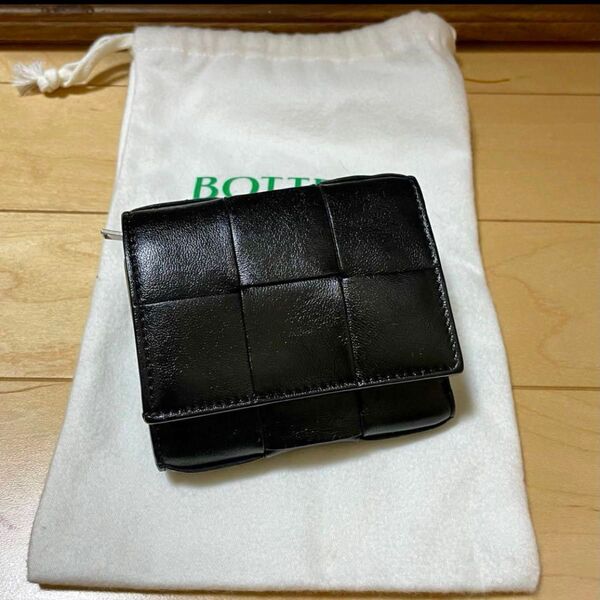 BOTTEGA VENETA カセット 二つ折り財布