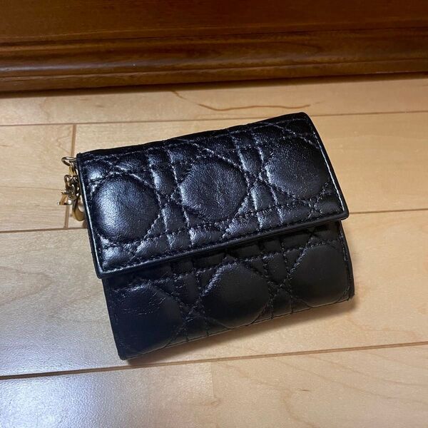 ○クリスチャンDior 折財布 レディディオール