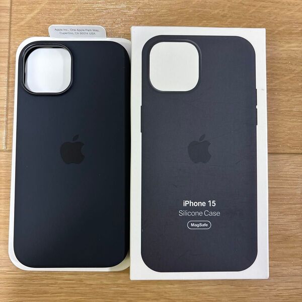 シリコンケース MagSafe iPhone15 Apple ブラック 黒