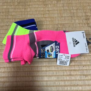 タグ付き adidas レディースソックス 23-25センチ DRY 吸水速乾 総メッシュ ぎゅっとサポート