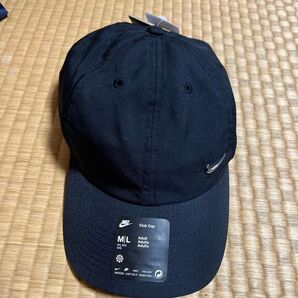 タグ付き NIKEキャップ メタル スウッシュ レディースジャニア向き 55-57センチ ブラック