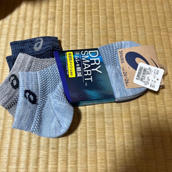 タグ付き asicsメンズソックス 24-26センチ 3足1組 高通気メッシュ設計 春夏向き 総メッシュ