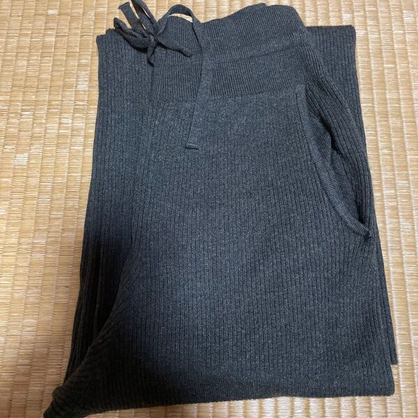 ユニクロ ウォッシャブルニットリブパンツ ダークグリーン xs
