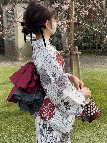ストライプ花柄浴衣セット 古典花柄 和柄 レッド ホワイト 兵児帯