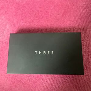 THREE ファンデーション