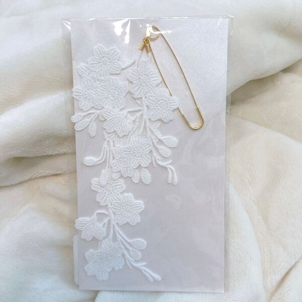 新品未使用 中川政七商店 真鍮 ピンブローチ kasumi お花 刺繍 綿