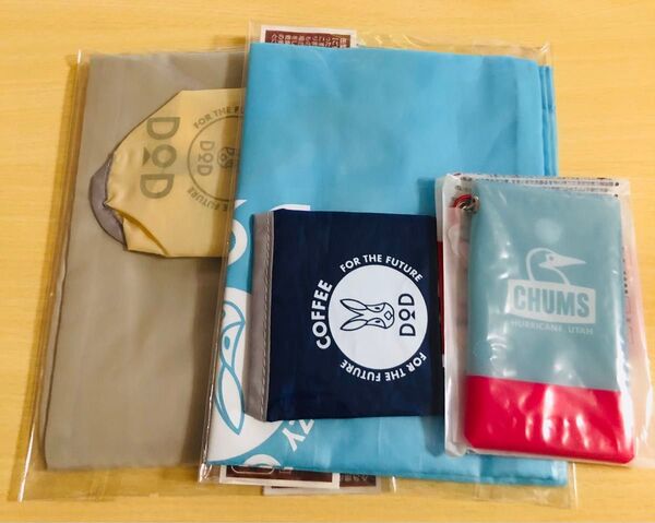 DOD BOSS バッグ 折り畳み キャンプ カフェ トート CHUMS チャムス カラビナ付きマルチケース