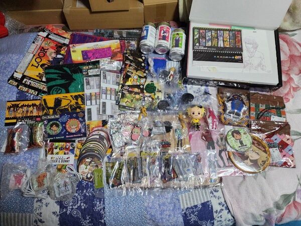 まとめ売り タイバニ TIGER&BUNNY 約90点 画集アニメグッズ 大量 処分品