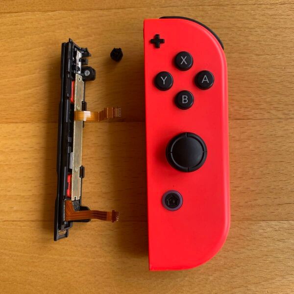 Nintendo Switch ジョイコン ネオンレッド R
