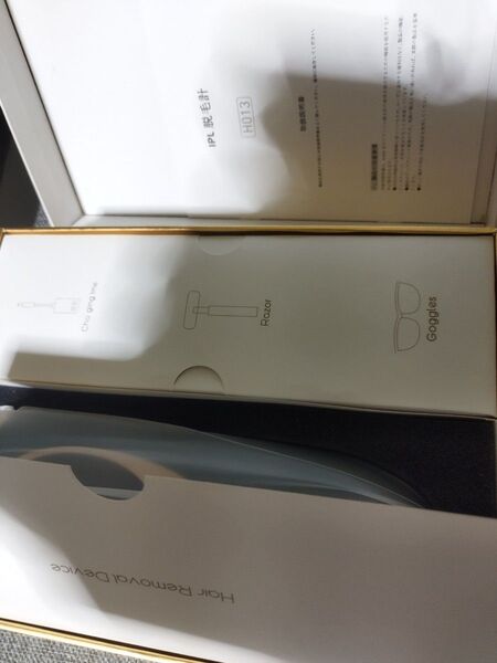 脱毛器(開封したのみです。他の商品とのセットで割引します。)