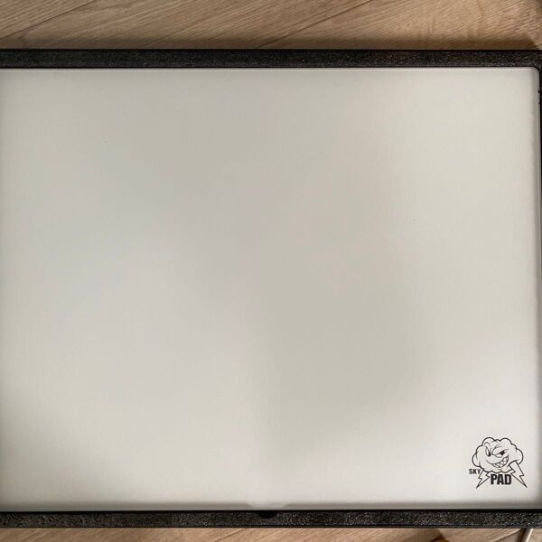 SkyPAD 3.0 XL ゲーミングガラスマウスパッド ロゴバージョン