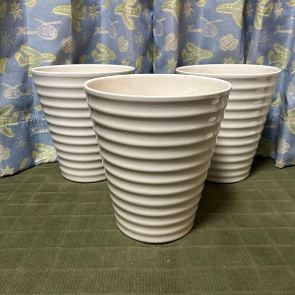 格安!大きめ横シマ柄 陶器鉢 3個 植木鉢 胡蝶蘭鉢 胡蝶蘭株苗 コチョウラン 蘭鉢 鉢カバー 化粧鉢 洋ラン