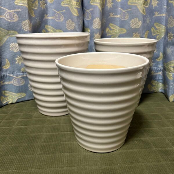 格安!大きめ横シマ柄 陶器鉢 3個 植木鉢 胡蝶蘭鉢 胡蝶蘭株苗 コチョウラン 蘭鉢 鉢カバー 化粧鉢 洋ラン