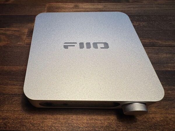FiiO K11 シルバー ヘッドホンアンプ