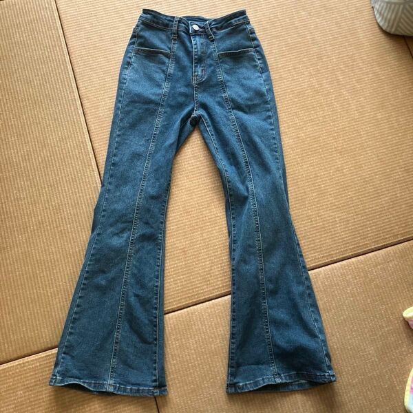 SHEIN Dazy ベルボトム センターステッチ ストレッチデニム XS