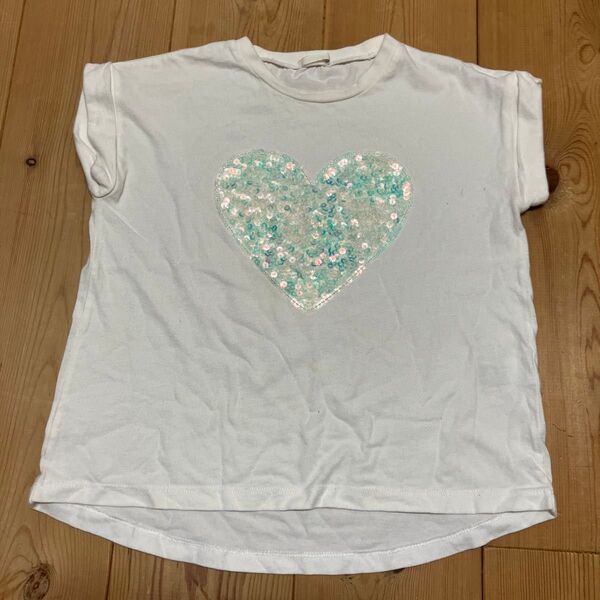 130 GU ジーユー 半袖Tシャツ Tシャツ スパンコール カットソー トップス ハート