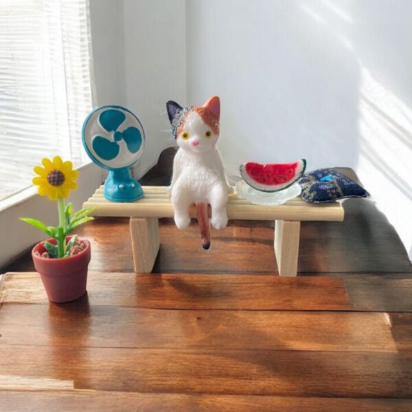 No.752 ミニチュアガーデン 縁側の日向ぼっこ猫さん スイカ 扇風機 ひまわり お座布団 ドール用インテリア ハンドメイド