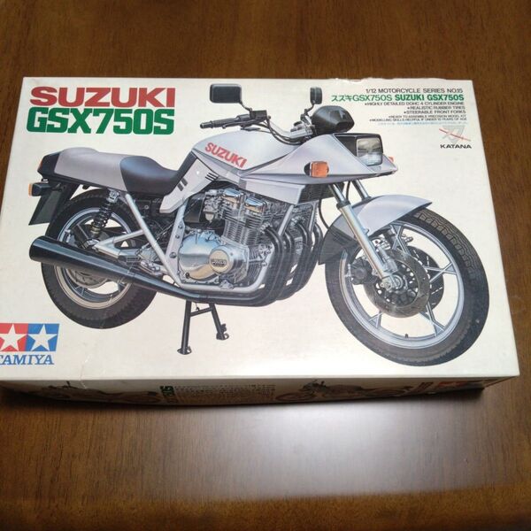 TAMIYA スズキ GSX750S プラモデル 1/12プラスチックモデルキット 刀 カタナ レトロ 昭和